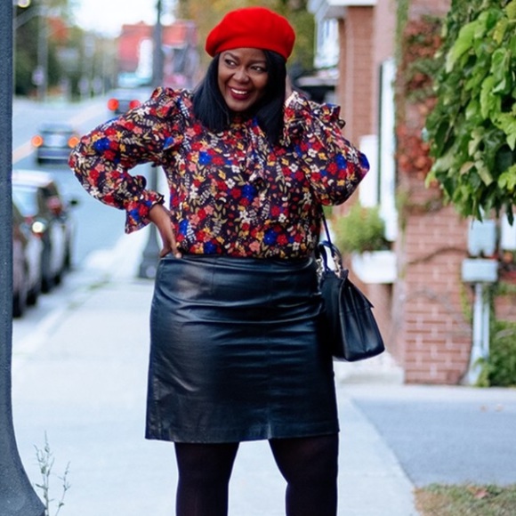 Jacqueline Ferrar Dresses & Skirts - Jacqueline Ferrar Plus Size Leather Skirt in Black